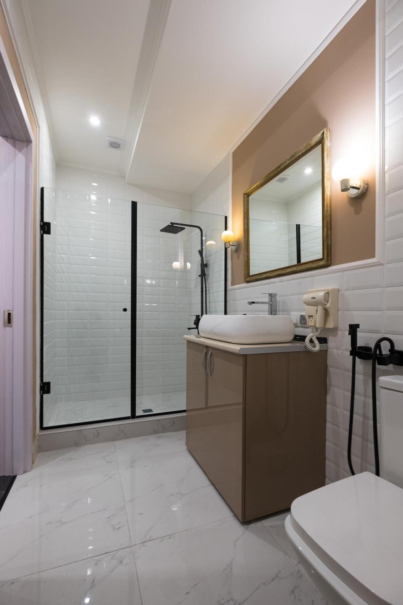 Iren River Side Apartments Τυφλίδα Εξωτερικό φωτογραφία