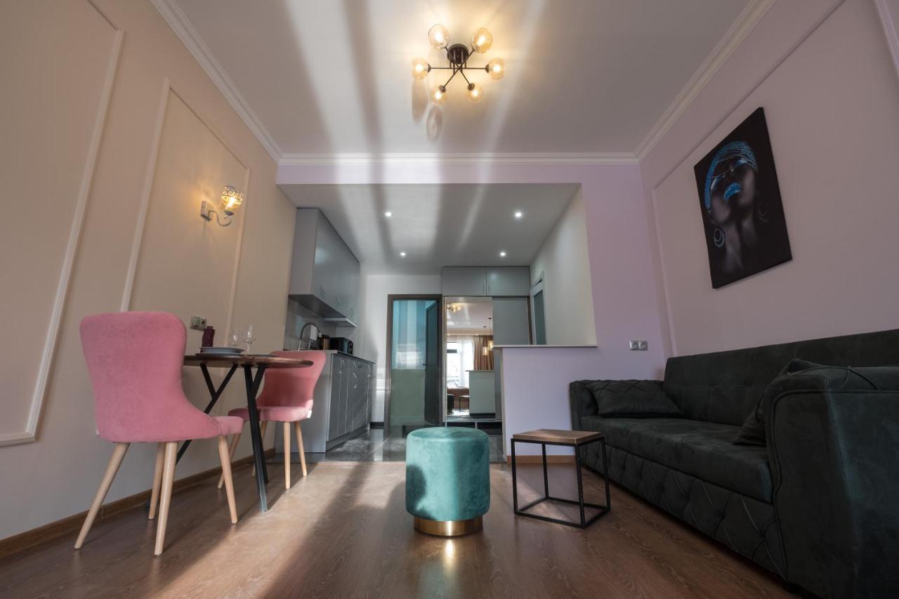 Iren River Side Apartments Τυφλίδα Εξωτερικό φωτογραφία